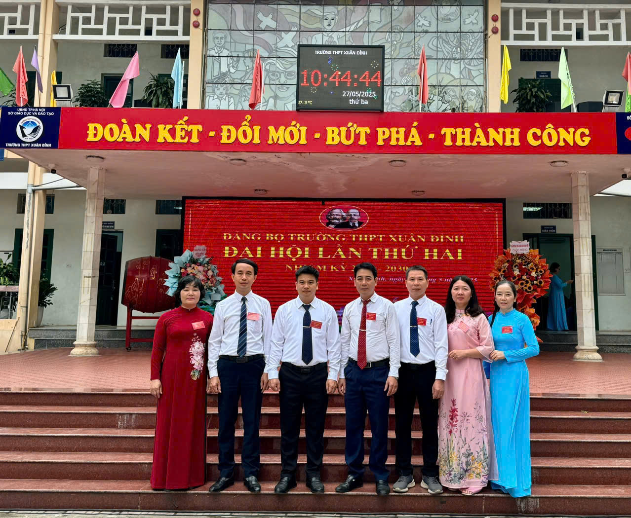 Đảng Ủy