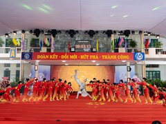 Trường THPT Xuân Đỉnh Kỷ Niệm 43 Năm Ngày Nhà Giáo Việt Nam & 65 Năm Thành Lập Trường