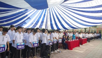 TRƯỜNG THPT XUÂN ĐỈNH TRANG TRỌNG KHAI GIẢNG NĂM HỌC 2025 – 2026